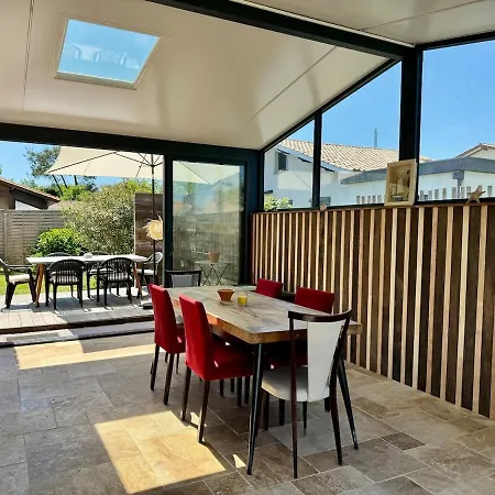 Maison, Veranda & Jardin Bassin D'arcachon 度假居